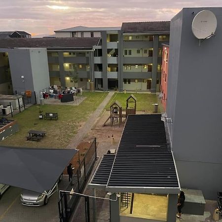 Rest Easy With 24/7 Security Apartment Cape Town Exterior photo